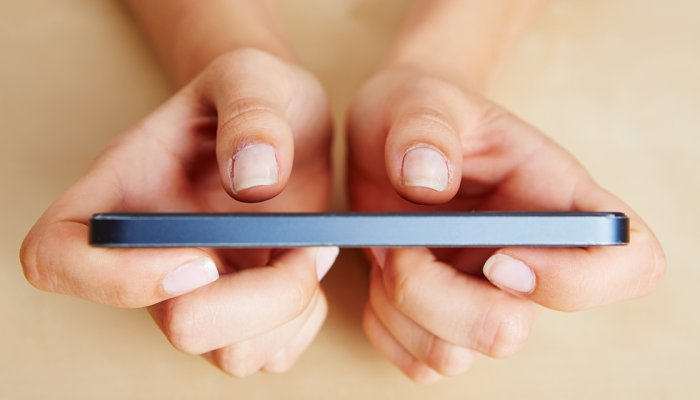 How to Satisfy your Customer with a Mobile App & advantages of Oursourcing your app development?