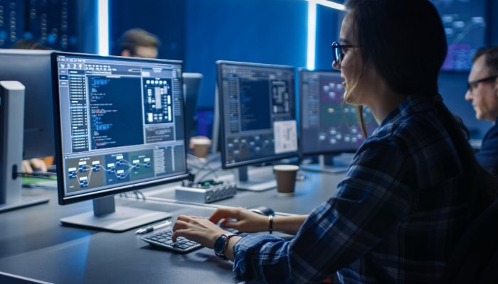 Pros and Cons of Custom Software Development