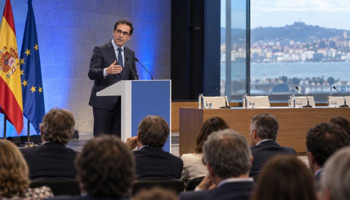 España prepara un pacto de IA: la productividad llega a la negociación