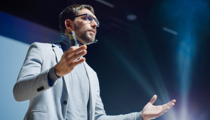 Top 7 Ways to Becoming a Seven-Figure Influencer in Your Niche