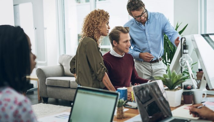 Four Things to Consider When Choosing Business Internet Services