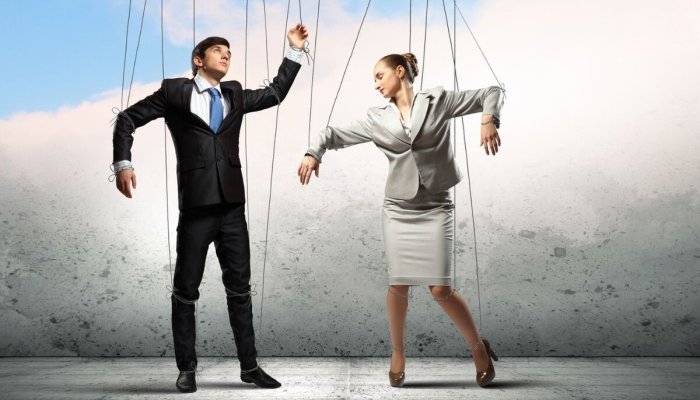 Методы воздействия в психологии: Как вами манипулируют