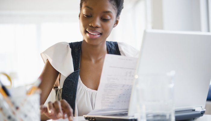 Top 5 Applications That Help You with Your Finances