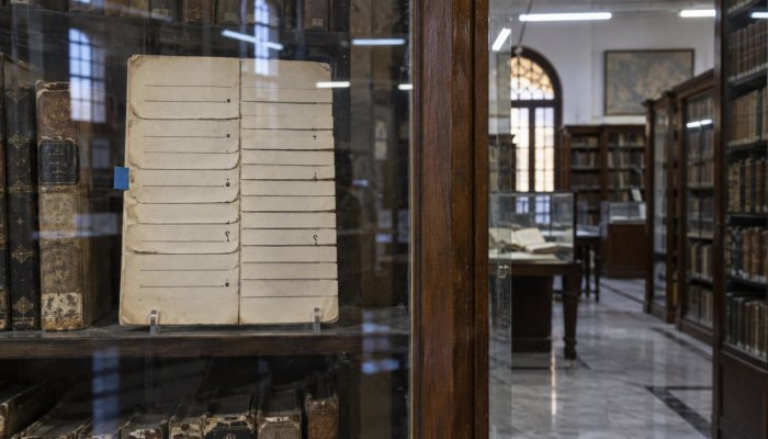 ابنِ RAG عربيًا بالجمل لا بالحجم الثابت: الاسترجاع يتحسن أولًا