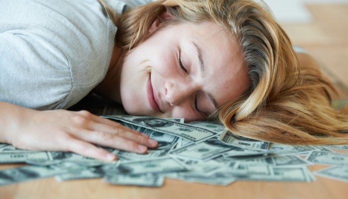 How to Make Money While You Sleep in 2025