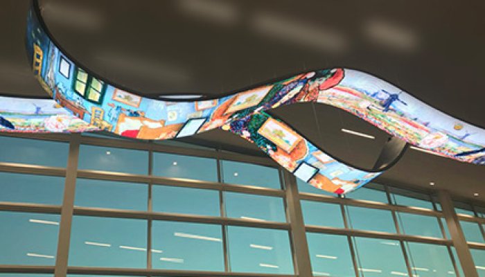 8 Benefits of Investing in Flexible LED Screens for Your Business