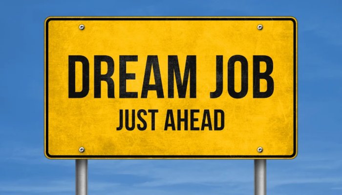 8 Best Modern Job Hunting Strategies to Land Your Dream Career