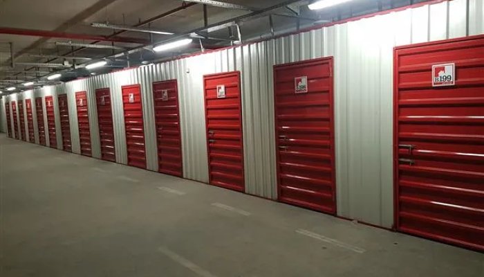 5 Ways Self Storage Can Help Your Business