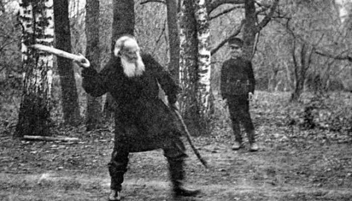 Лев Толстой: потерять все и вернуть с прибылью