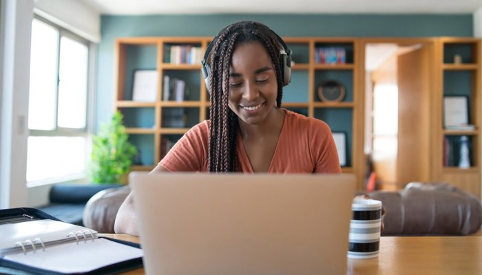 Hybrid vs. Remote Work