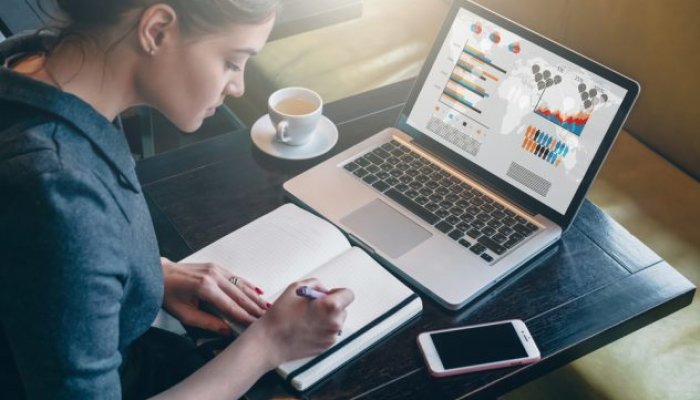 Top 8 Basic Components to Building a Successful Business Online