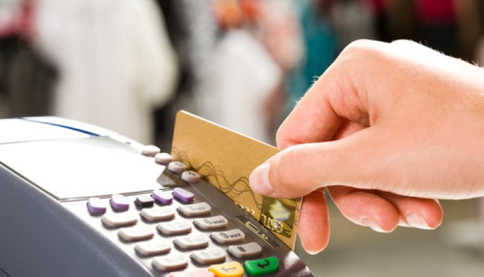 How to Use your Credit Card Wisely: 7 Smart tips