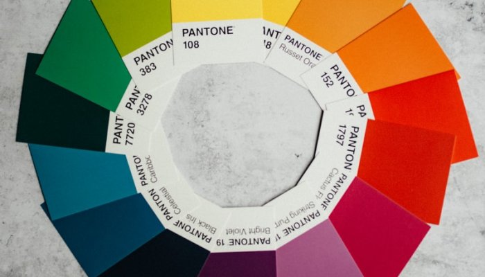 Tips for Choosing the Right Color Palette for Your Print Ad Designs
