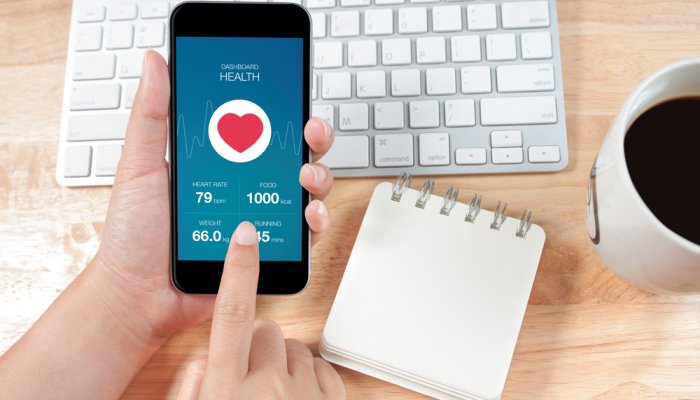 How to Calculate Your Body Temperature with an iPhone Using Smart Thermometer