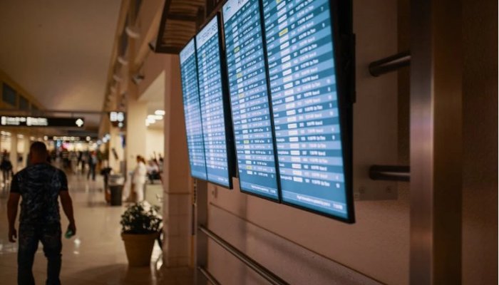 How To Survive Long Layovers On Your Business Trip