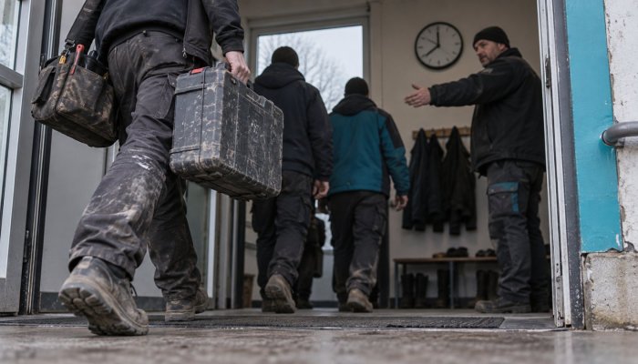 Kontrakt B2B nie zastąpi etatu samą nazwą — liczy się sposób pracy