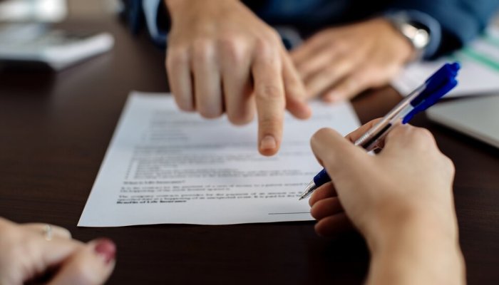 What Shows up on a Background Check for an Apartment?