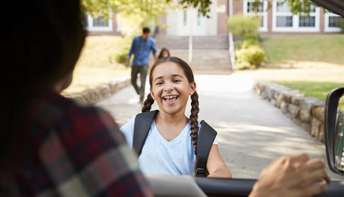 How to Safely Coordinate Pickup at Your Child’s School