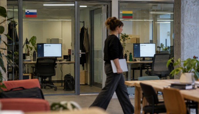 Slovenija pri agentih UI dosega le 22 %: Litva je pri 85 %