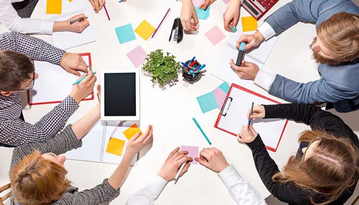 14 Tips to Build a Highly Efficient Software Team for Your Startup