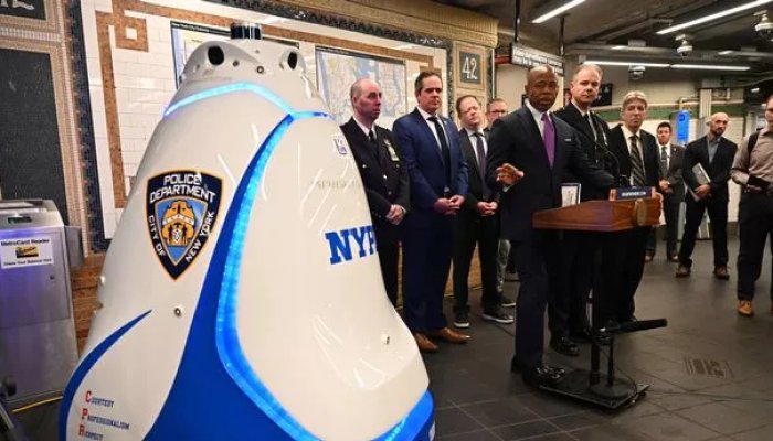 Eric Adams Has Been Indicted, But His Crappy Subway Robot Will Be "Redeployed"