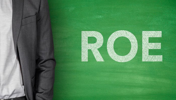 ROE – что это такое и как рассчитать показатель инвестору для принятия решения о покупке ценных бумаг