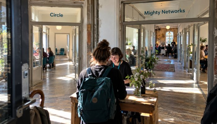 Circle või Mighty Networks: sama müügitasu, erinev kursusepiir