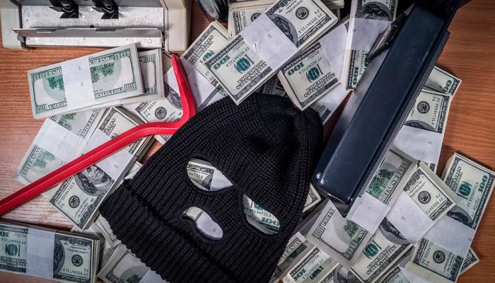 Online Bank Users Horrified as Their Savings Accounts Vanish Into Thin Air
